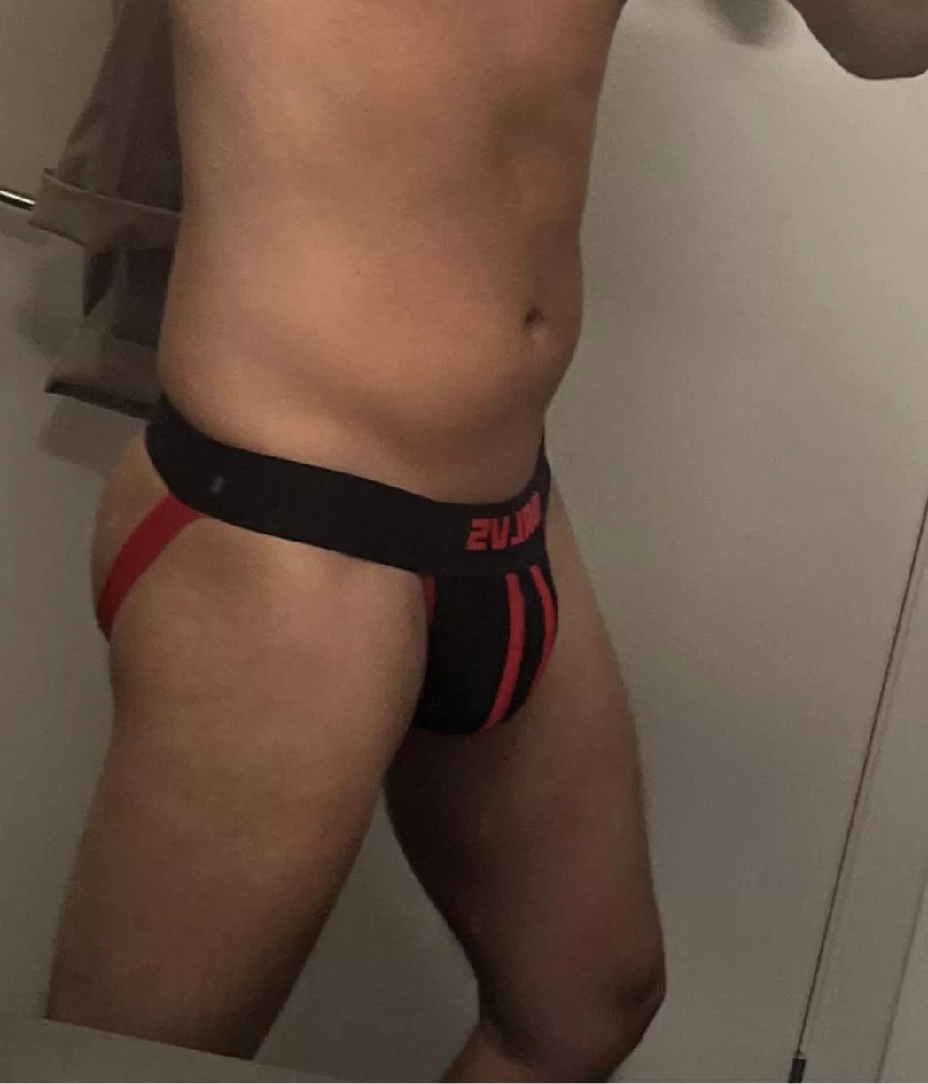 Tonight posted by greensquirrel11