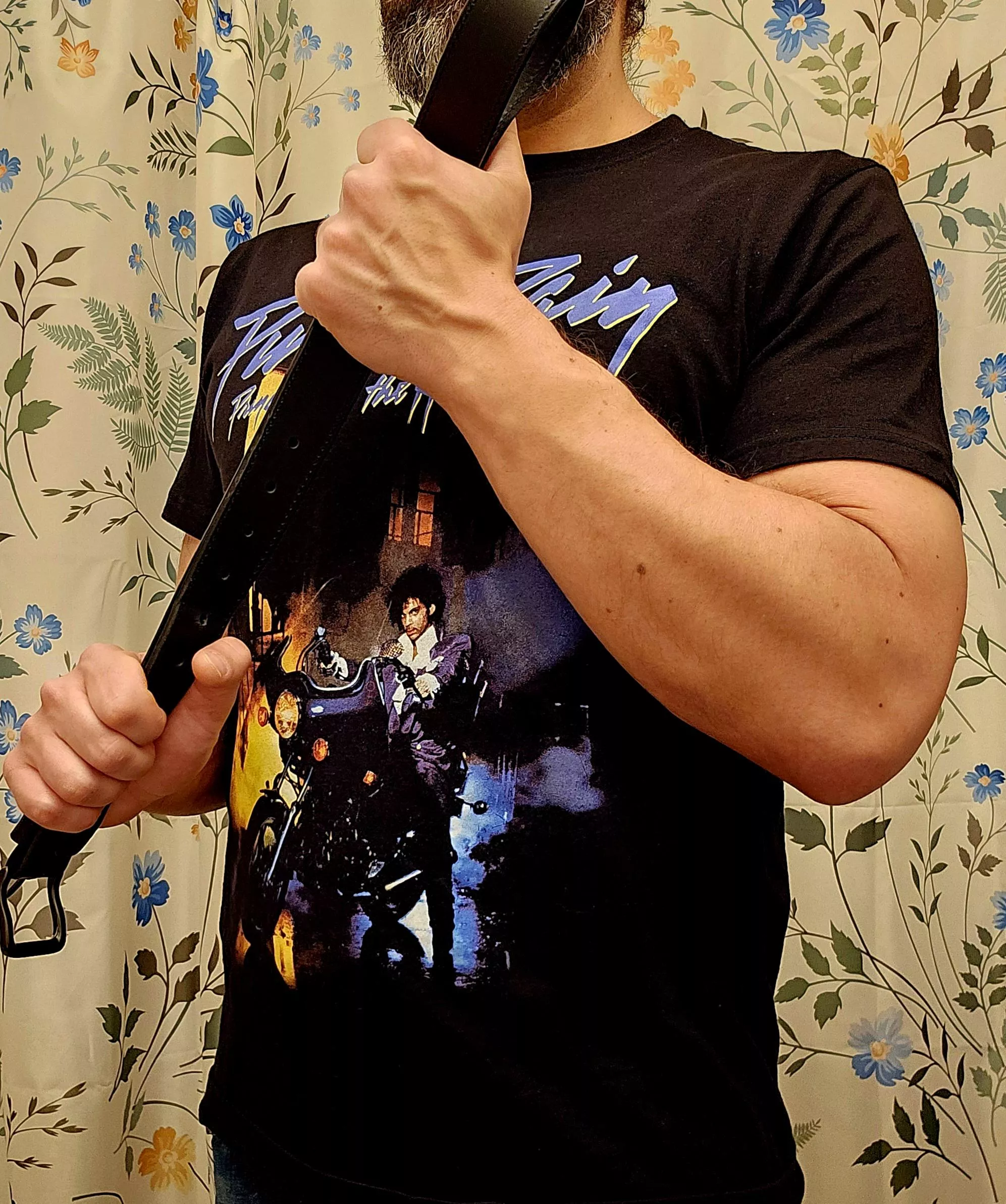 You know it's important to have a good belt, that thing will see you through thick and thin posted by Antioxidote