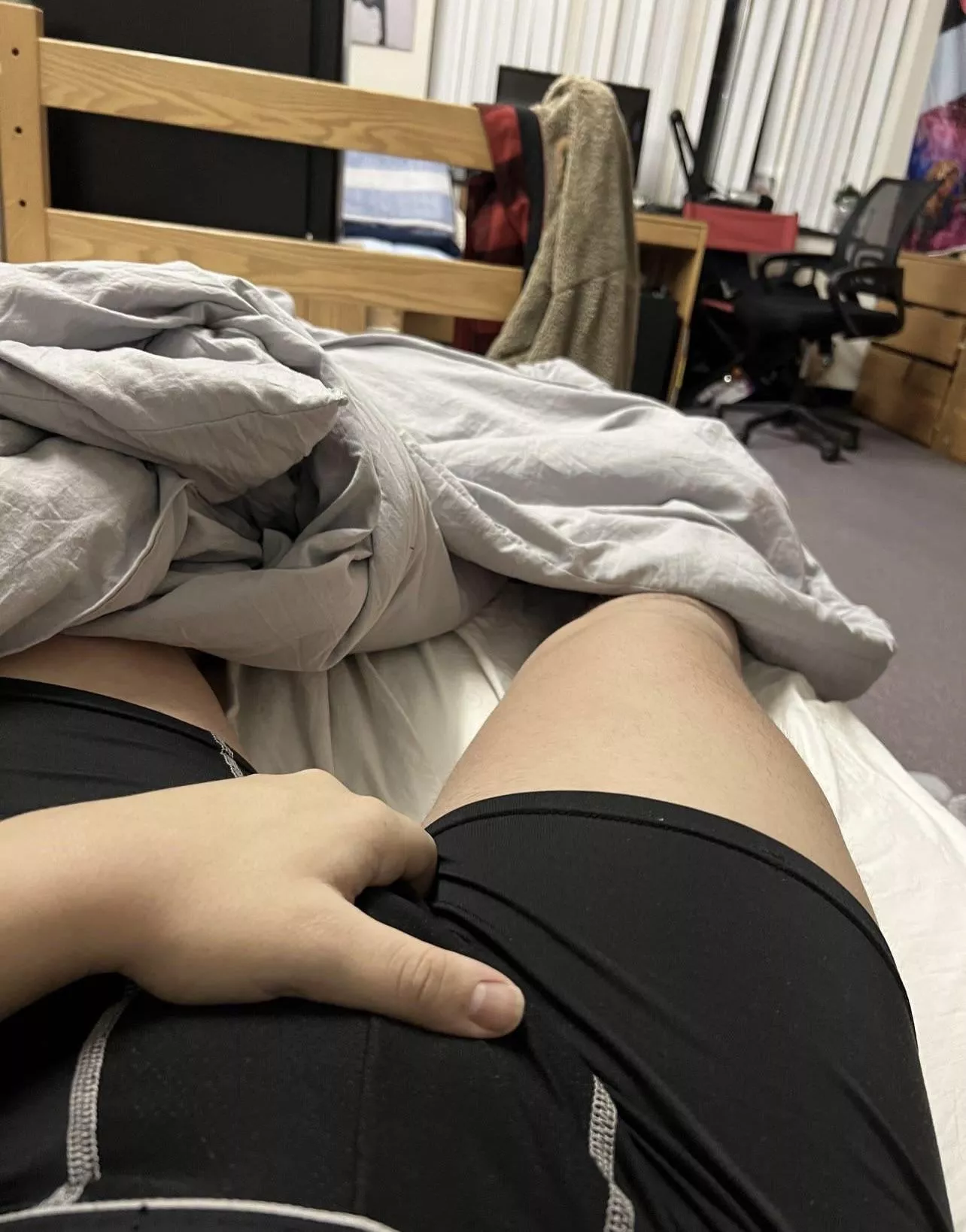 18 masc curious college bro looking for long term or bromance hmu @santinoc05 posted by Desperate_Formal_685