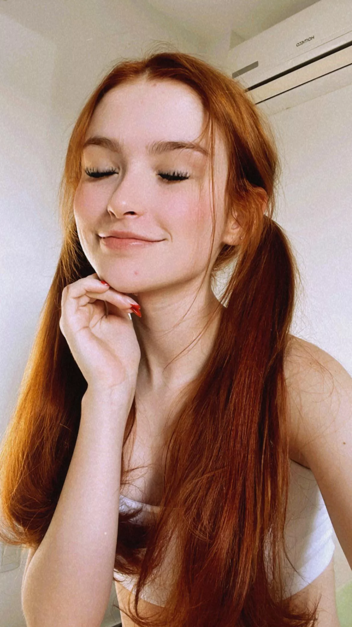 Am I too cute and small to get railed hard? posted by CaptivatingSmile