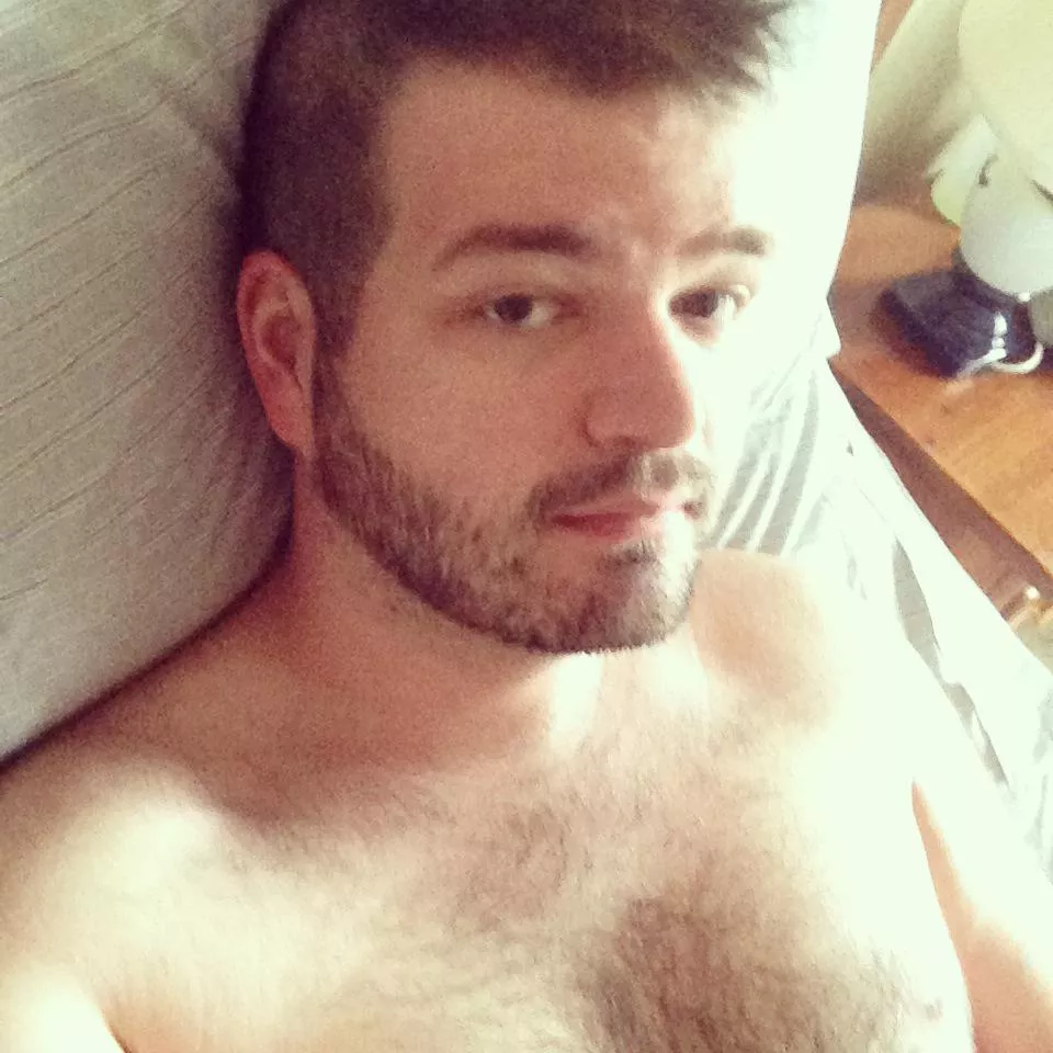 Been so lazy today. Hope everyone is having a more productive day <3 posted by ryee