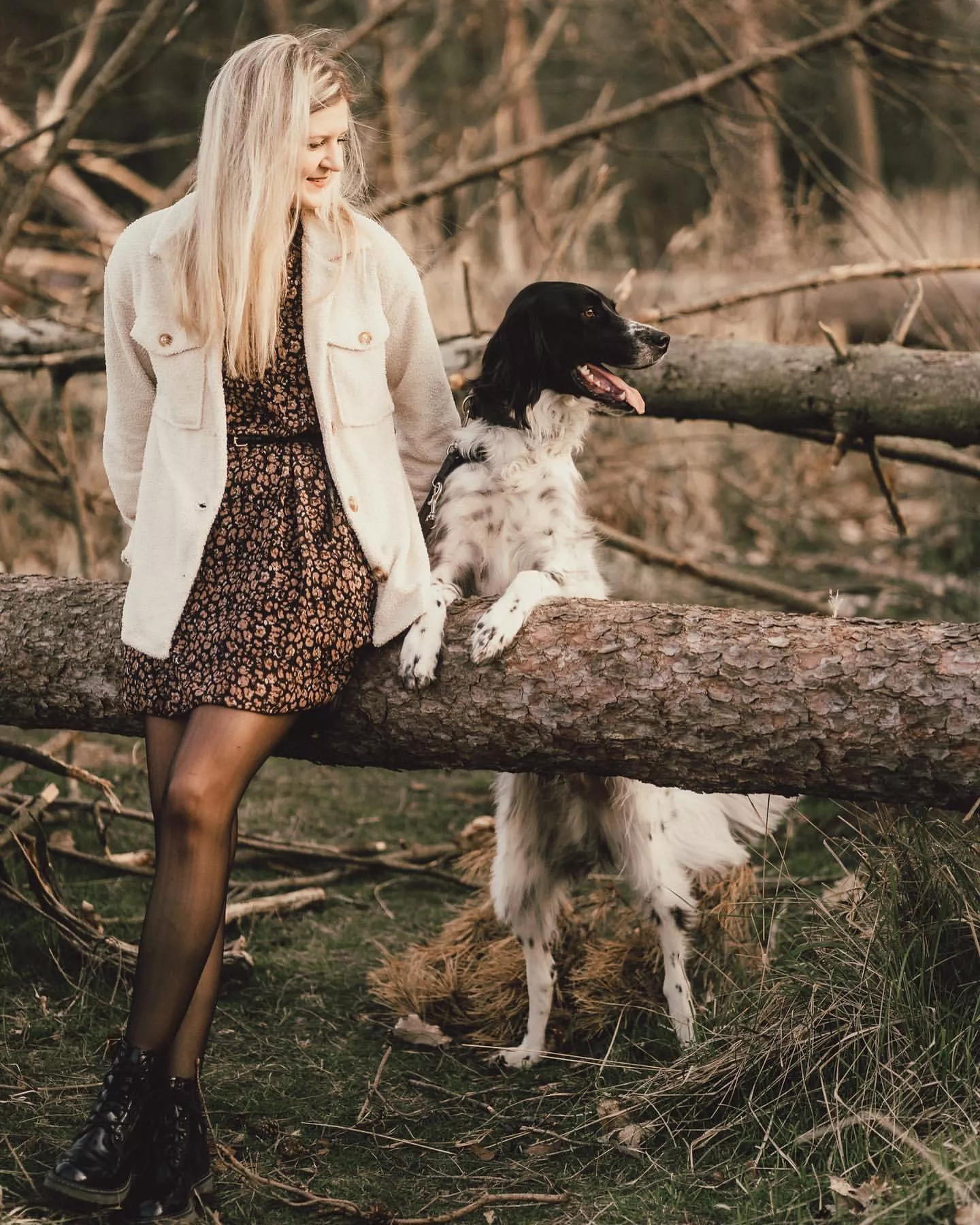Blonde with Doggy in Panthyhose posted by GloomyPharasing