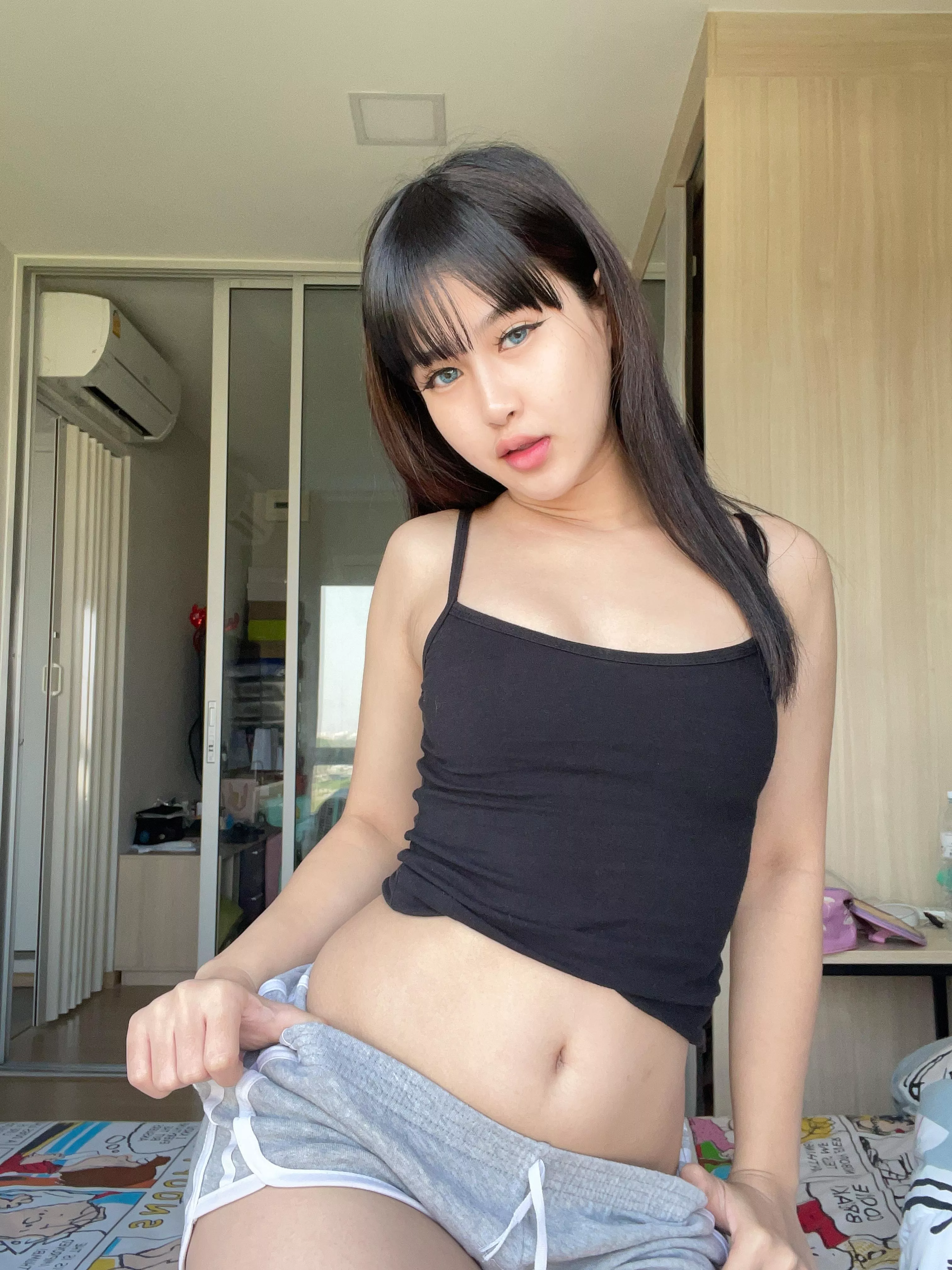 Do shorts turn you on? posted by tragicappraisal45