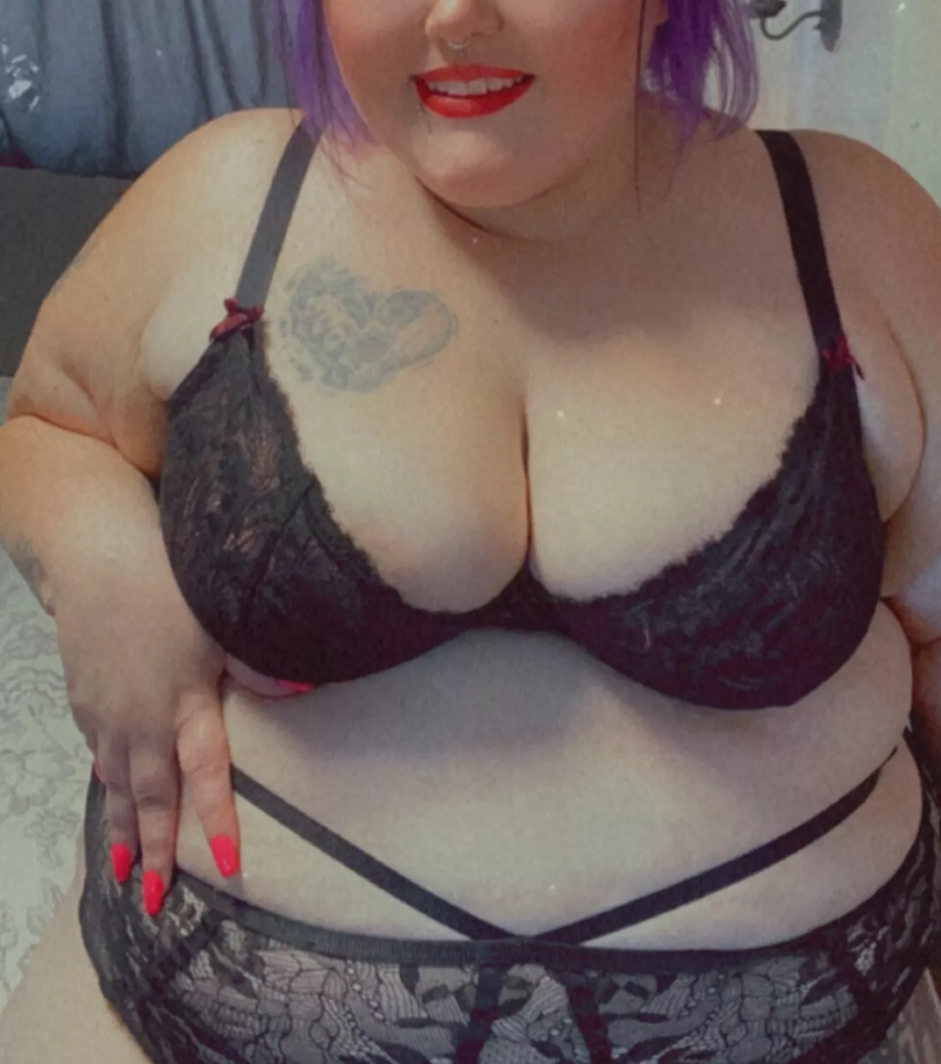 Do you think anyone would notice if I went shopping in this outfit??🤔 posted by Old-Boysenberry694