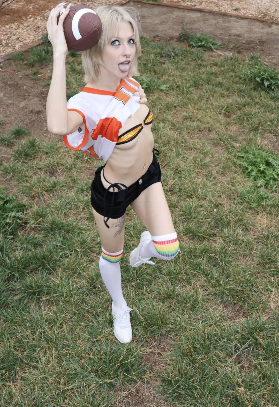 don’t my ribs look hot here posted by pixiethenymph