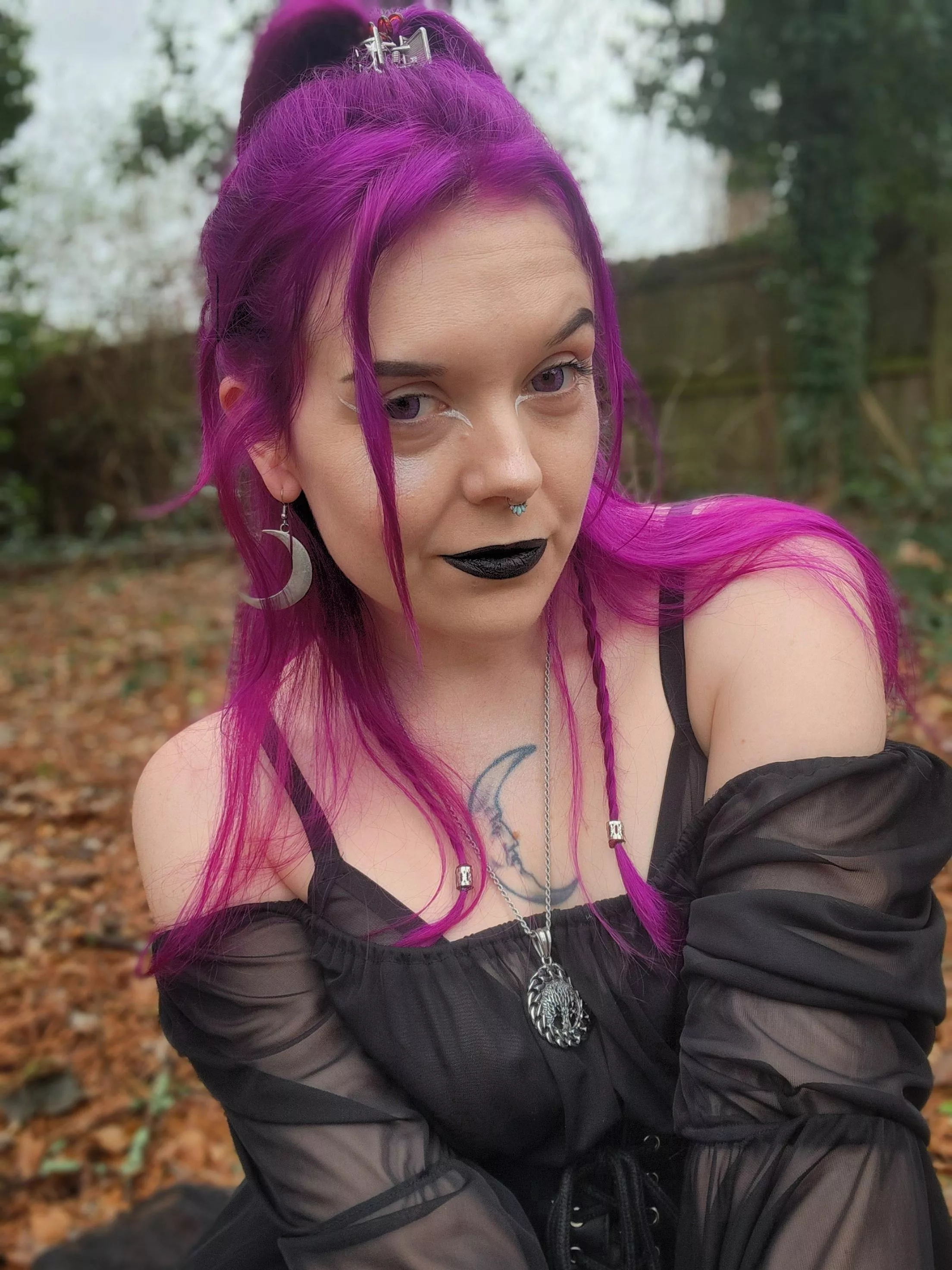 Feeling violet lately posted by asteria_faye