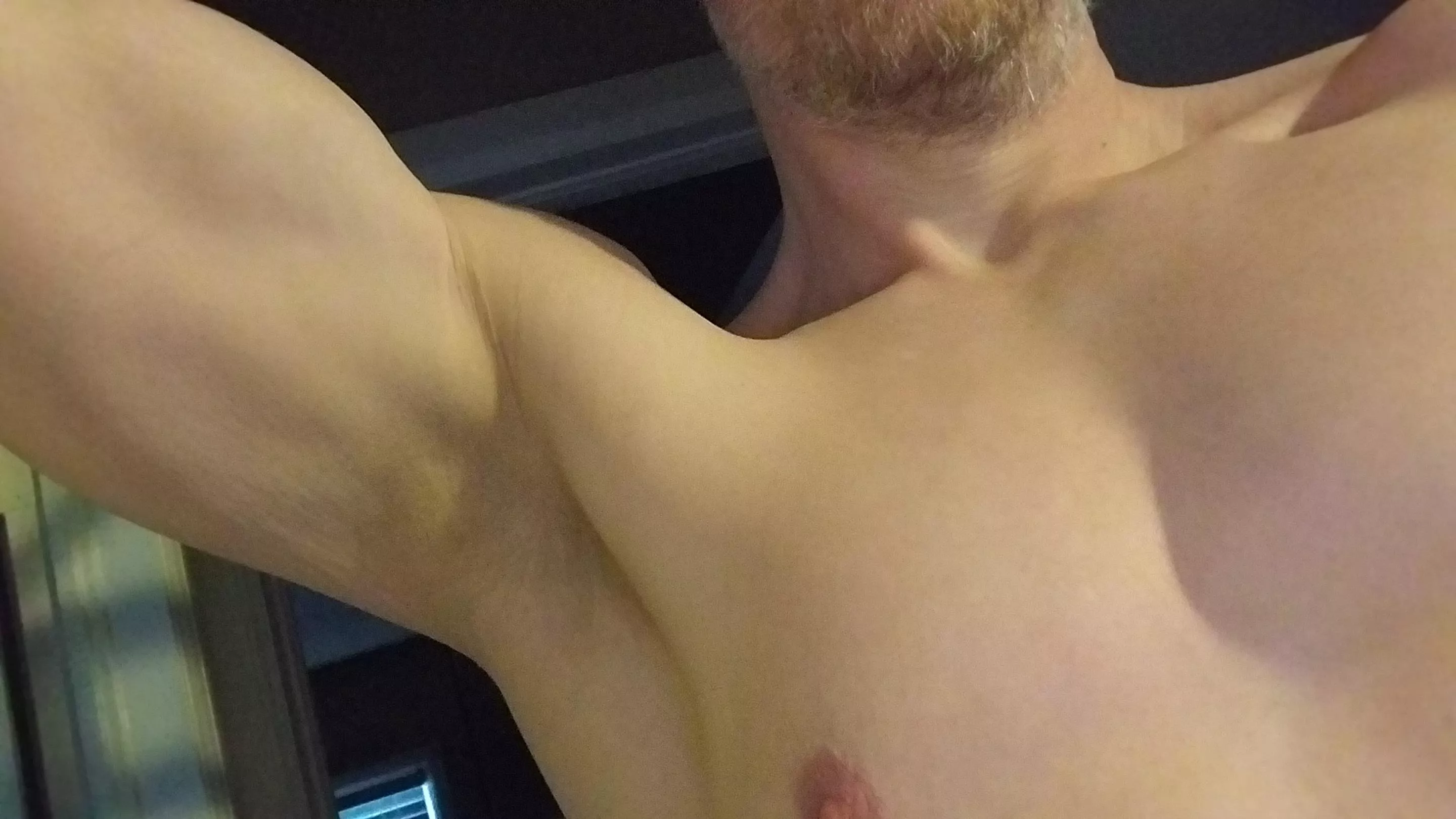 Fresh from a workout posted by husculargay