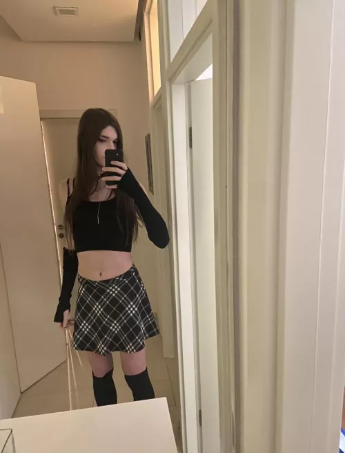 Got myself a nice little necklace 😌 by ColdRester