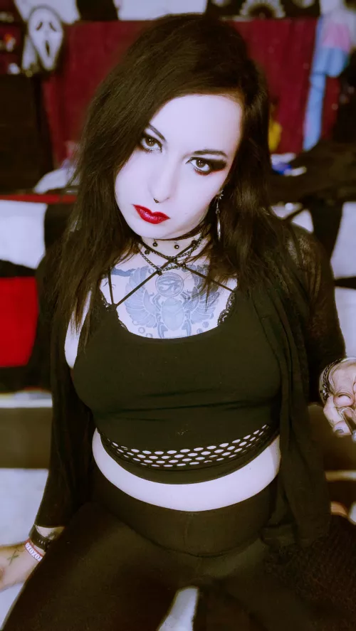 Hi I'm new . I hope to make friends here. by Ayliinhxx