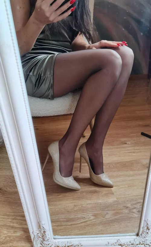 I am ready for our date by missblackcatt