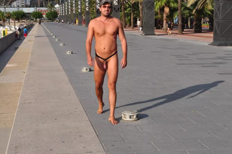 In Barcelona…It’s not Illegal to be Nude in Public by ulixeshaus