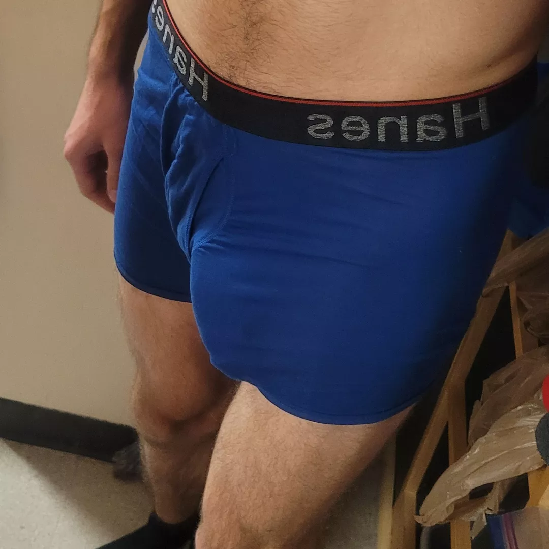 It doesn't fit in the pouch. posted by nolandr0meda