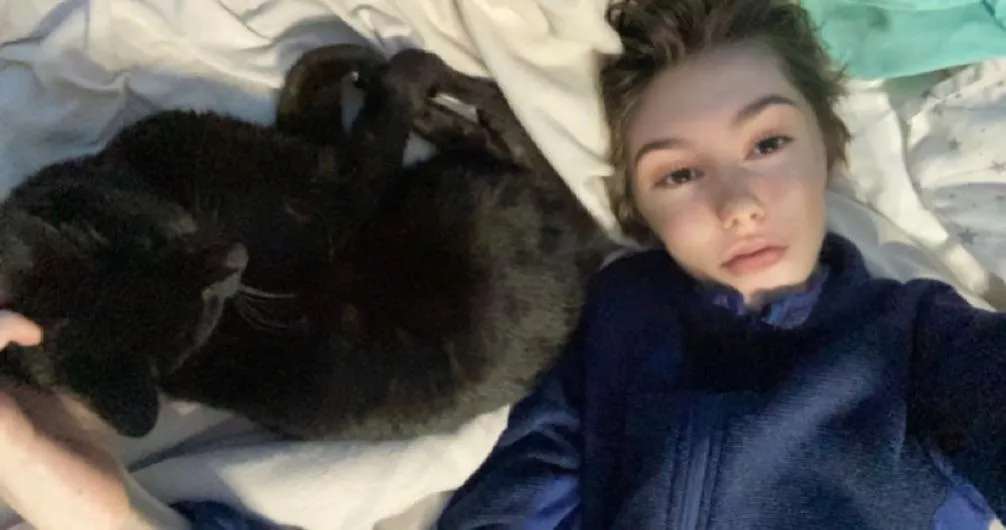 Just me and my only friend 💝hiii posted by Femboy4_uu_