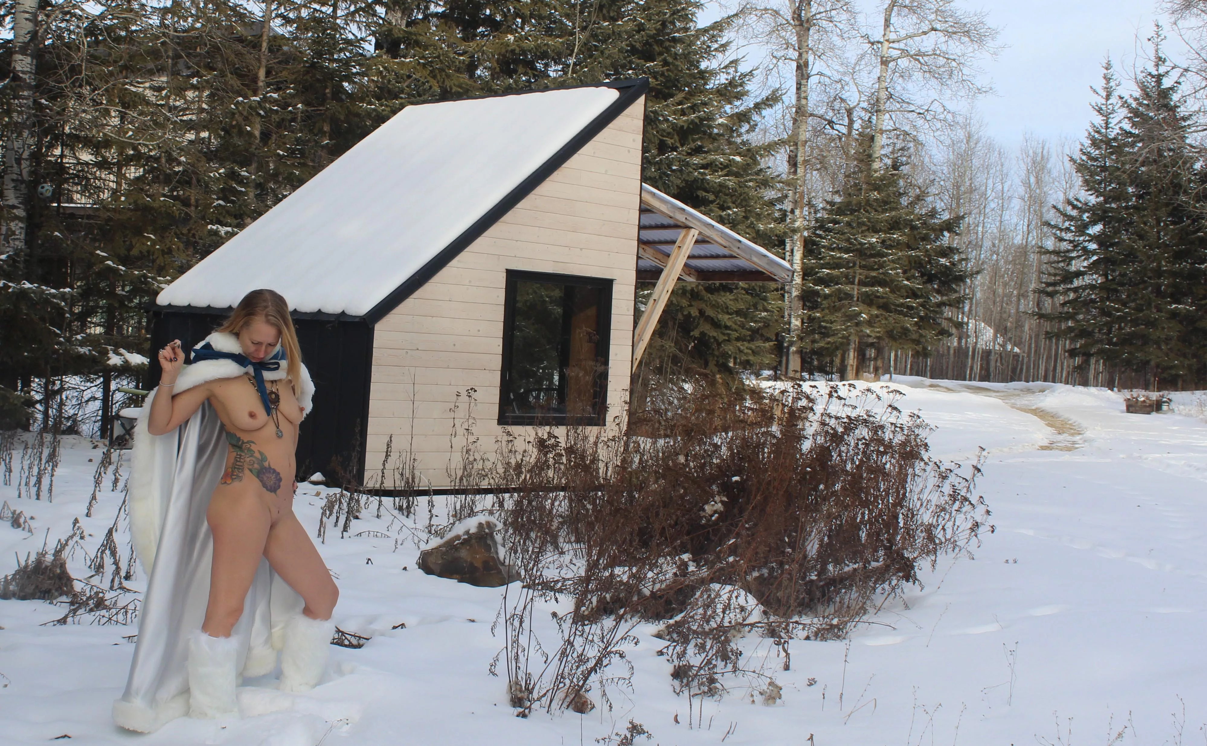 My Neighbors love me posted by TheHerbQueen40