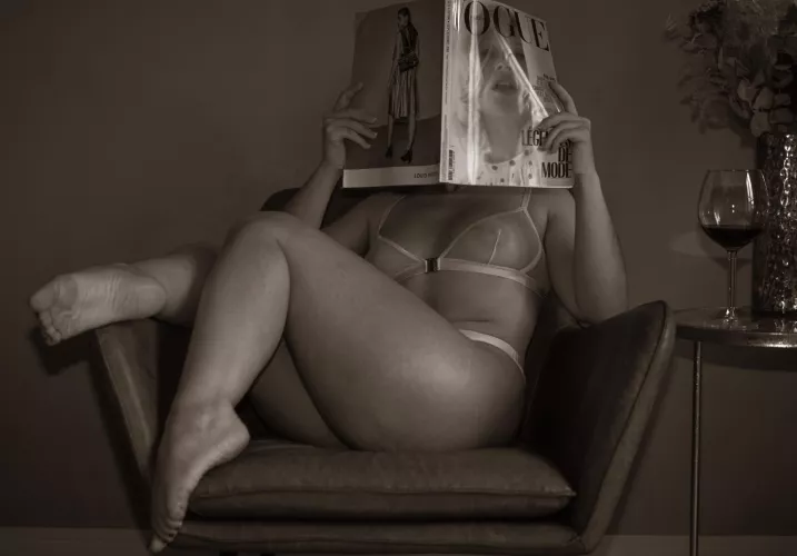 Red wine girl by LeaOnly13