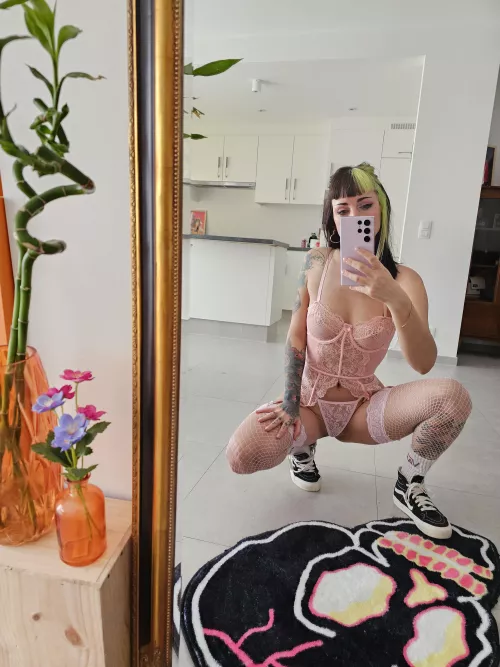 Sup cuties! Who wants to be my Valentine? by LexieFans