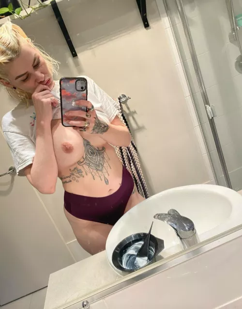 Tired x( by fluffybunny1989