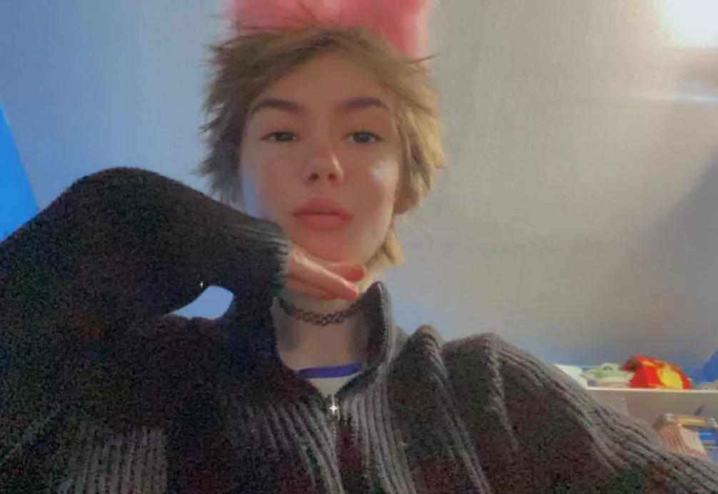 Trying to feel cute 💝hi 👋 posted by Femboy4_uu_