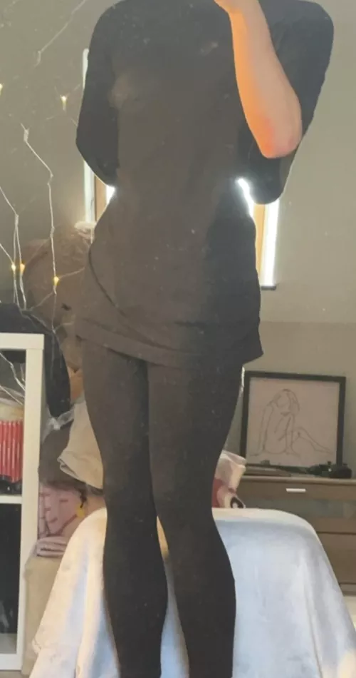 all black today >.< by Wild_Acanthisitta805