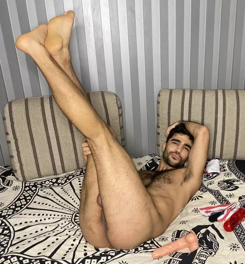 Are you feeling hungry? 👅 by mrFiruz_911