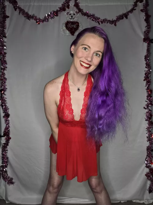 Cute red dress for Valentine's Day [F] by xo_Emmarose_xo