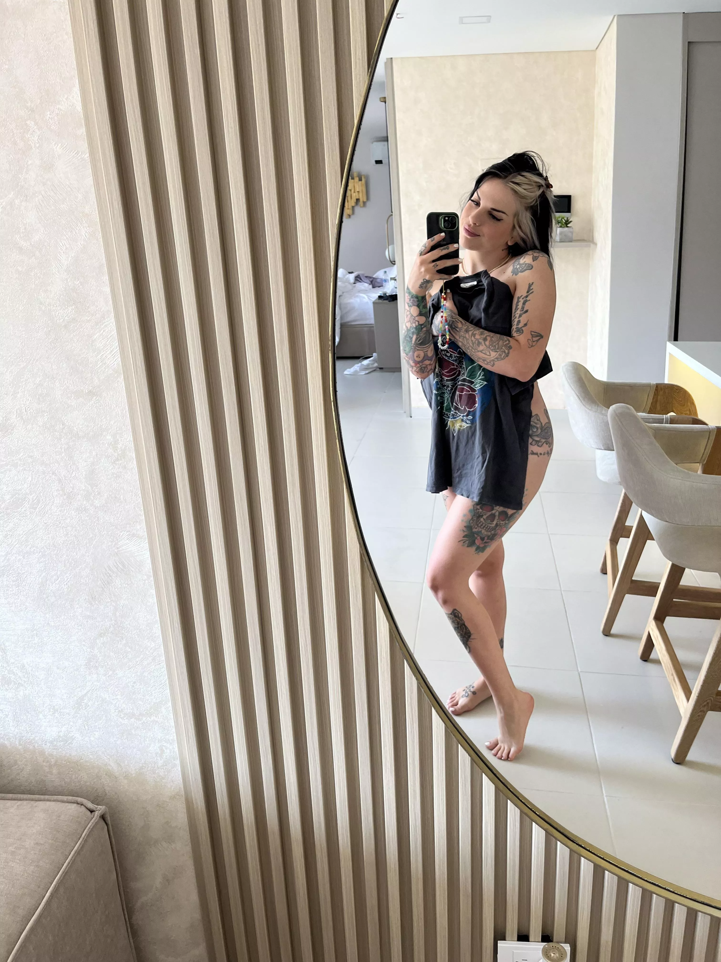 Do you like the view? posted by ottaviia