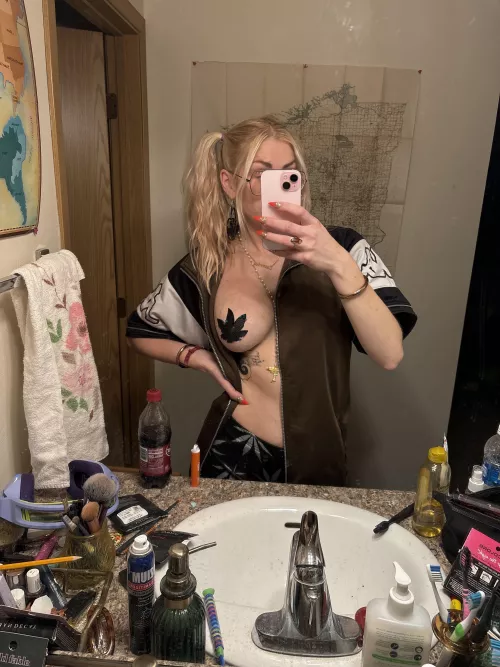 Find Out How Nothern MN S.L.U.T.’s Really Be by casey_jo62