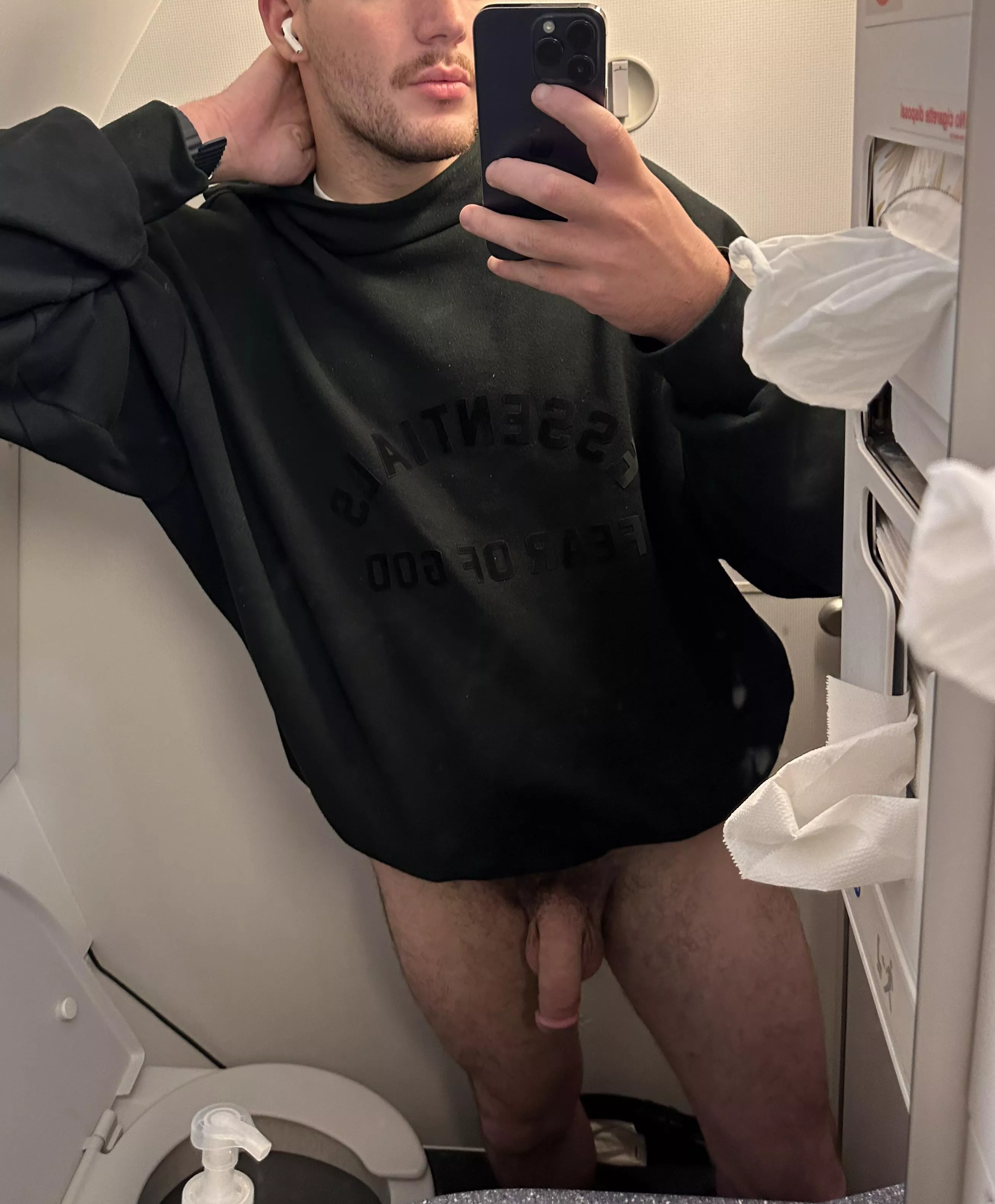 Flying makes me want to fuck posted by FKATODAY