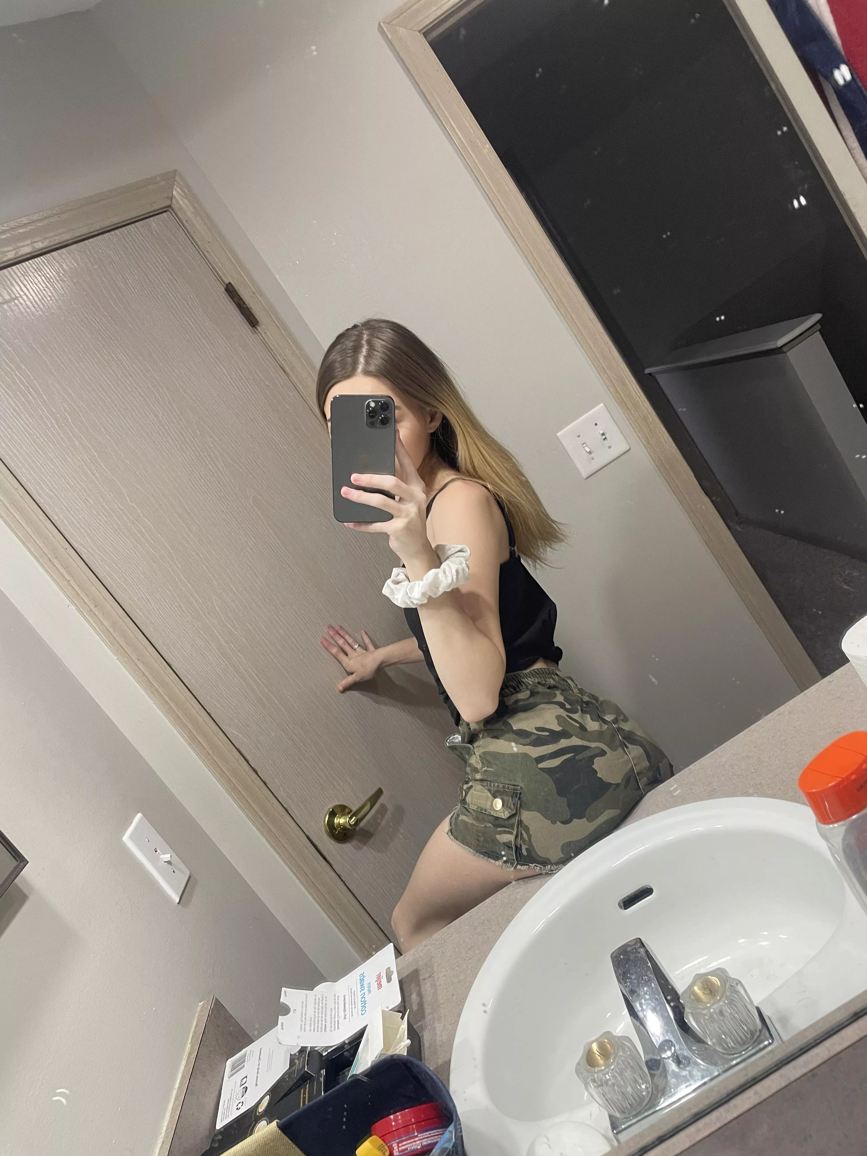 Hey guys I just made a onlyfans so please go subscribe to see more pics of me and to help me get started OF:karmagrace420 posted by Blondebombshell018