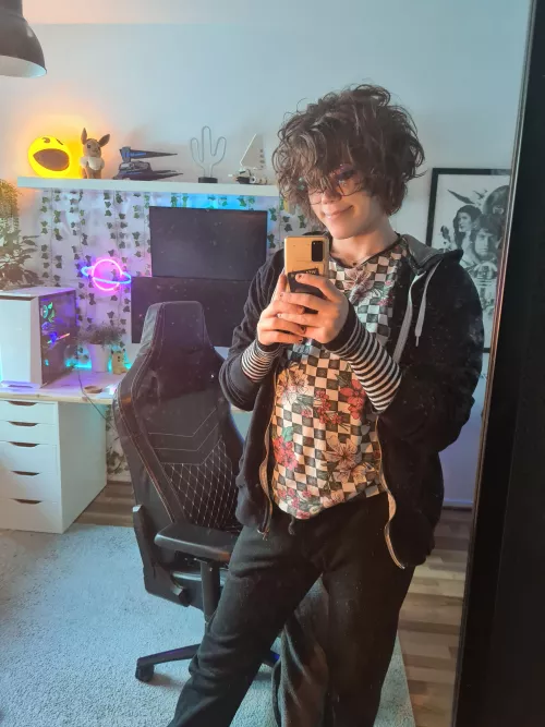 Hiiiiii :3 by JustAnotherFemGuy