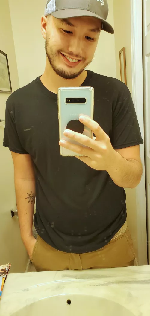 hope everyones having a great day/night! by bakedplumz