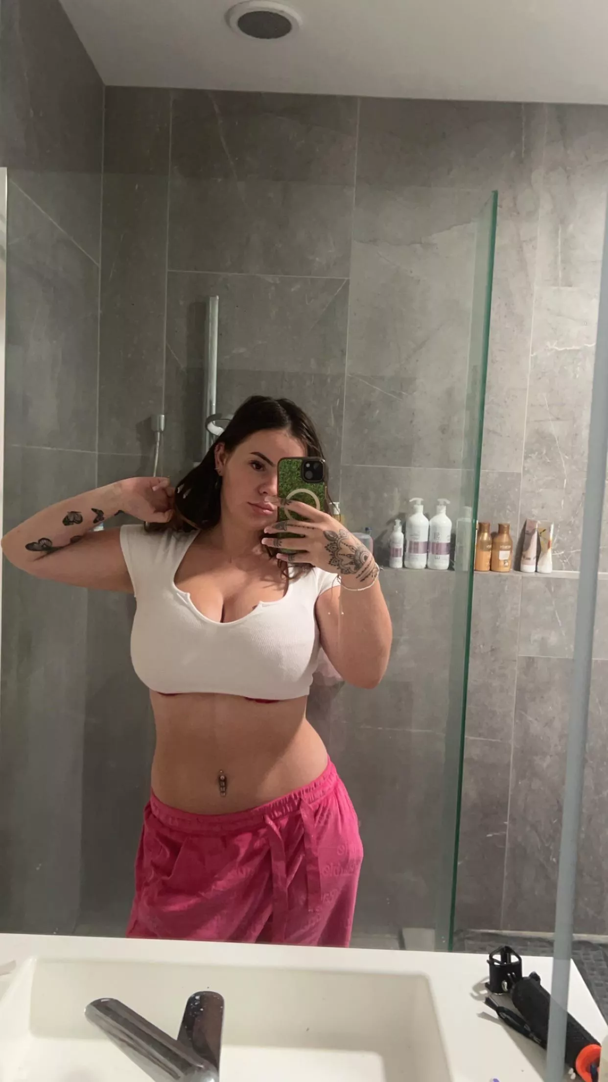 Huge posted by holybribri