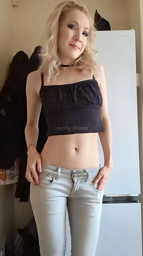 I love the simplicity of this cute outfit 💋 by sofia_shares