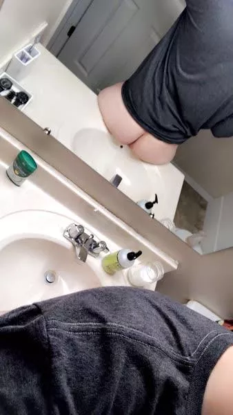 I need a perv daddy to service posted by Nearby-Aerie-4709