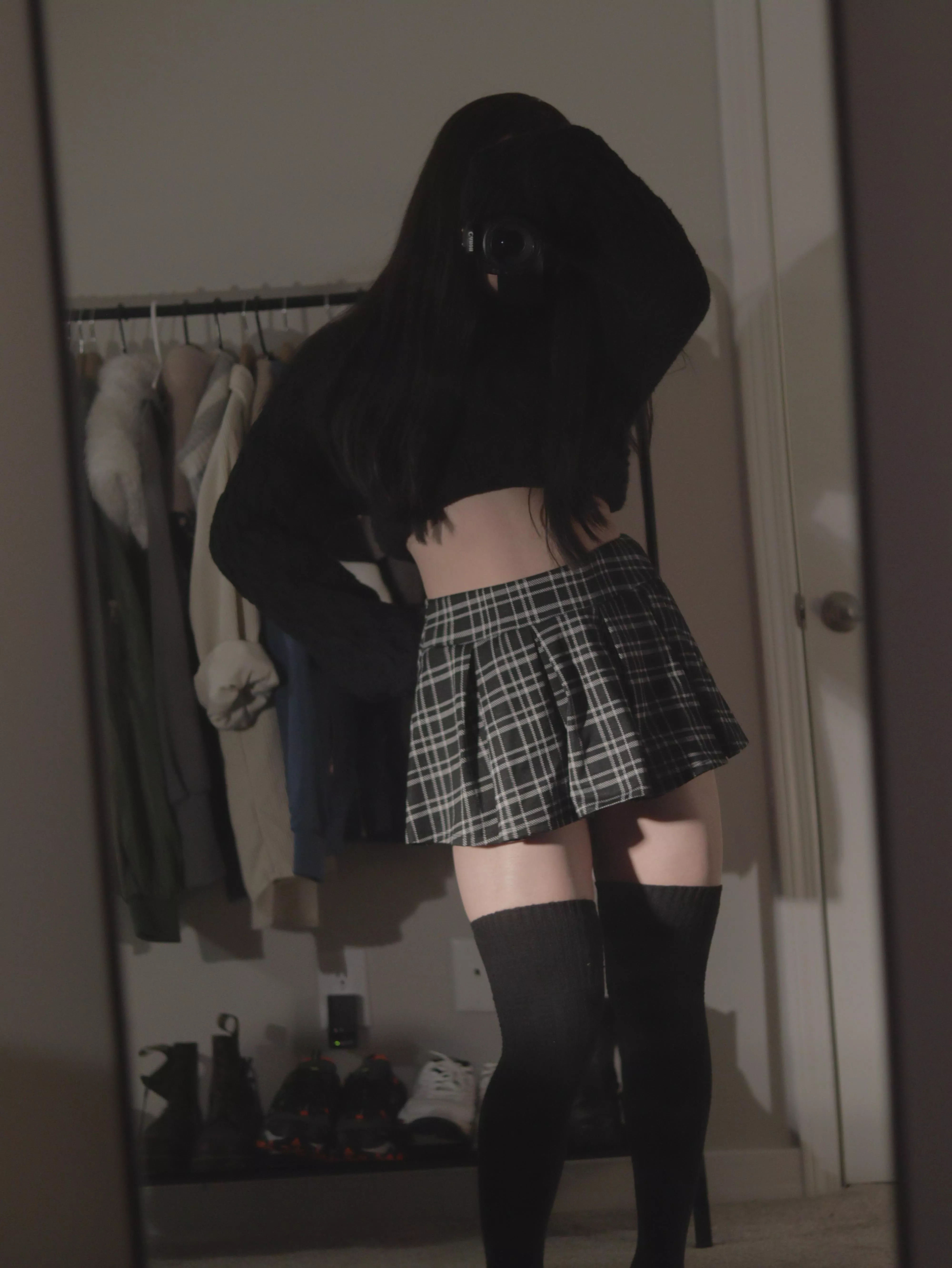 I should be studying right now :3 posted by Cross_Dress_For_Less