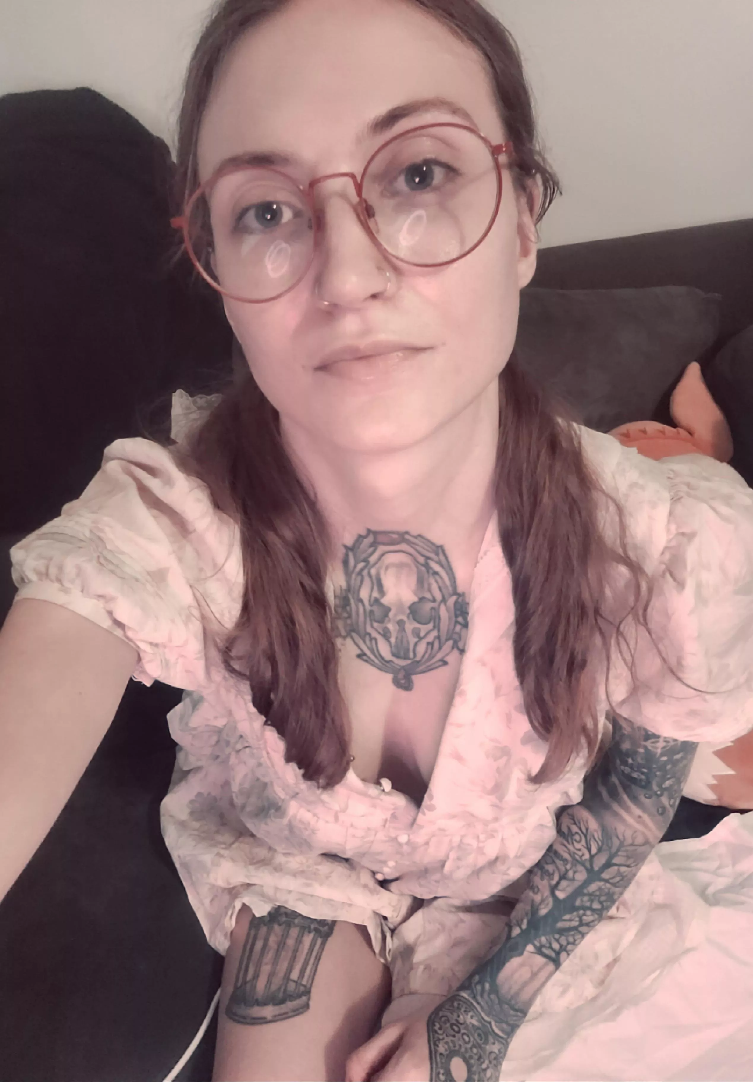 Just me pretending to be sweet posted by RIPebbles