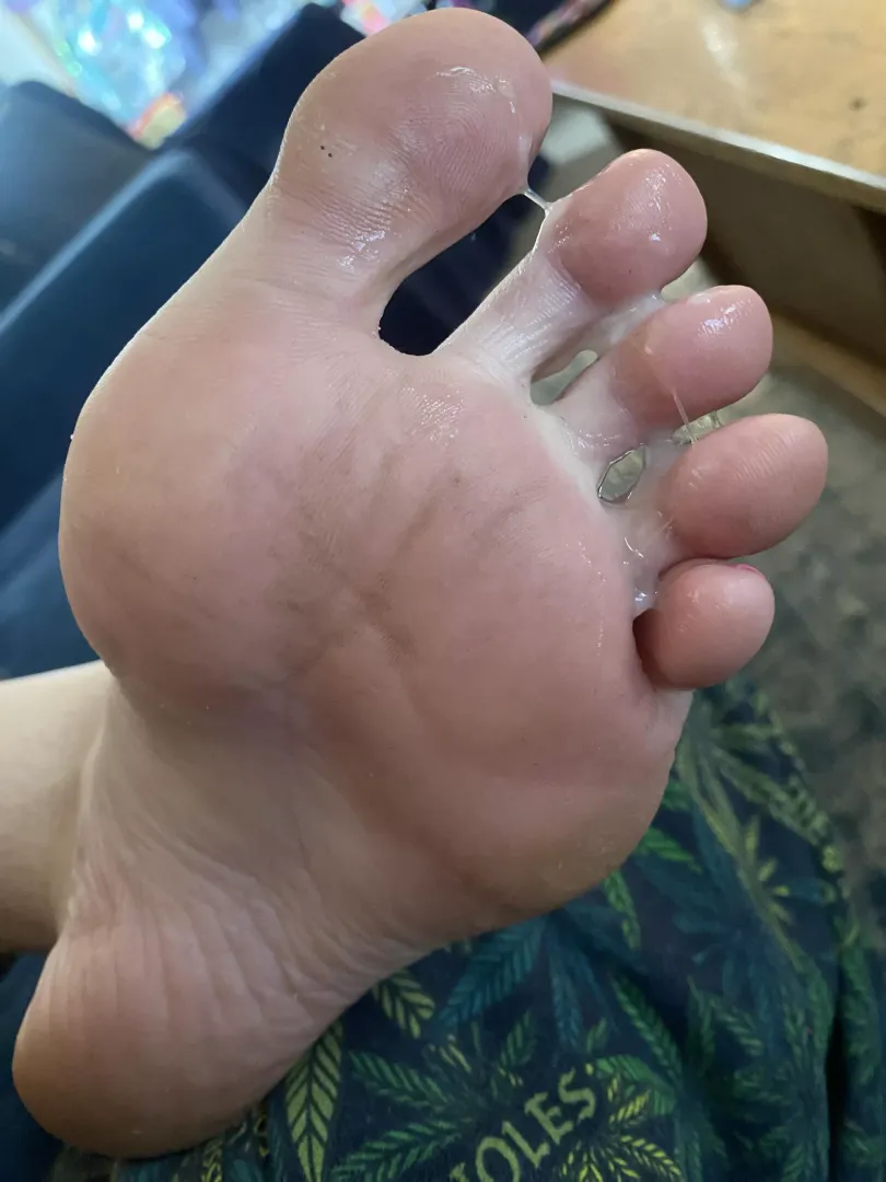 Lil miss cum toes by freakonalysh