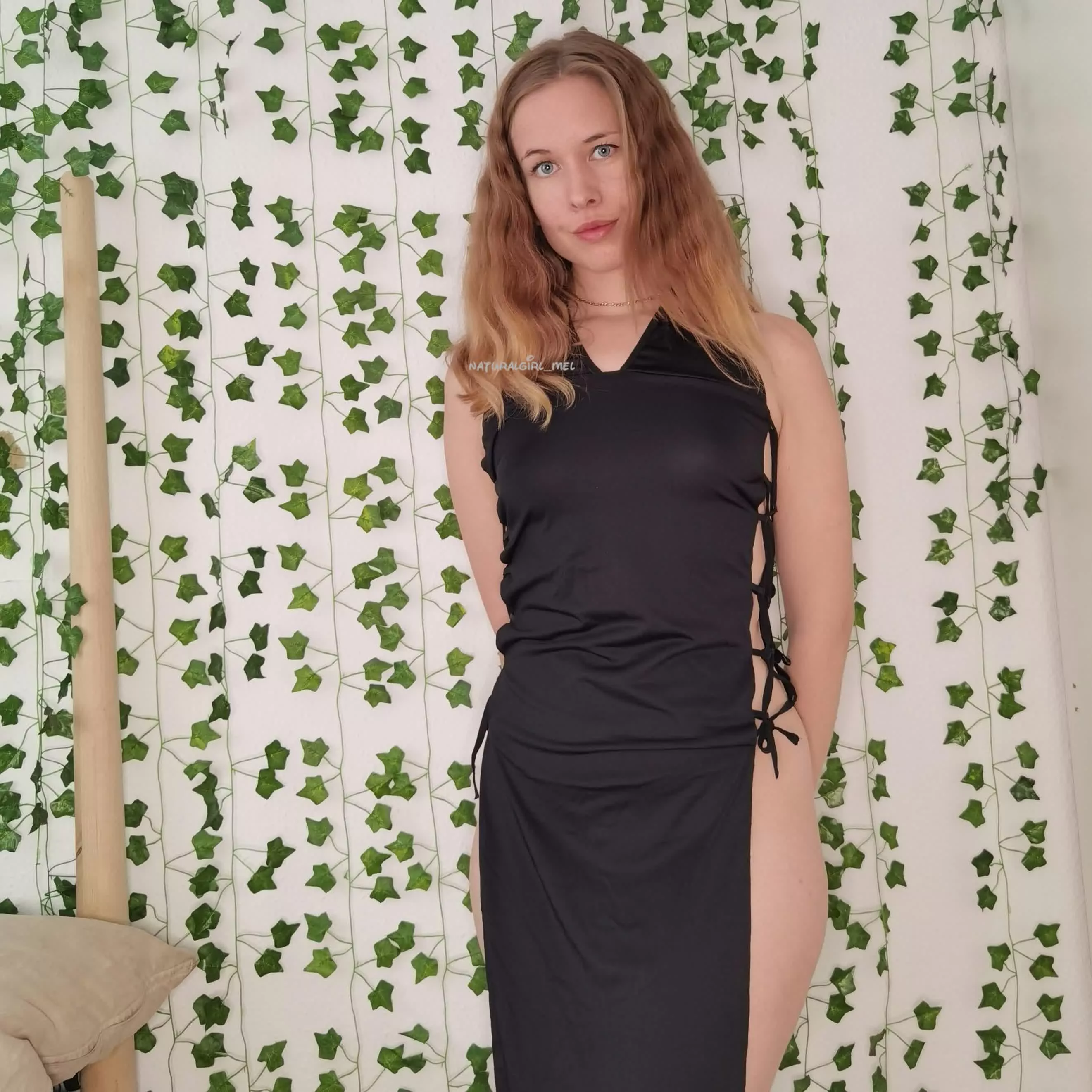 Look at my favorite dress [F] posted by naturalgirl_mel