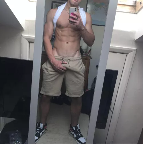 Need a gym GF [M] by Broad_Turnover5290