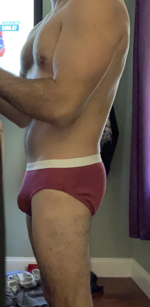 Not sure if side bulge, front bulge, or under bulge is the right perspective. by GuessFearless4488