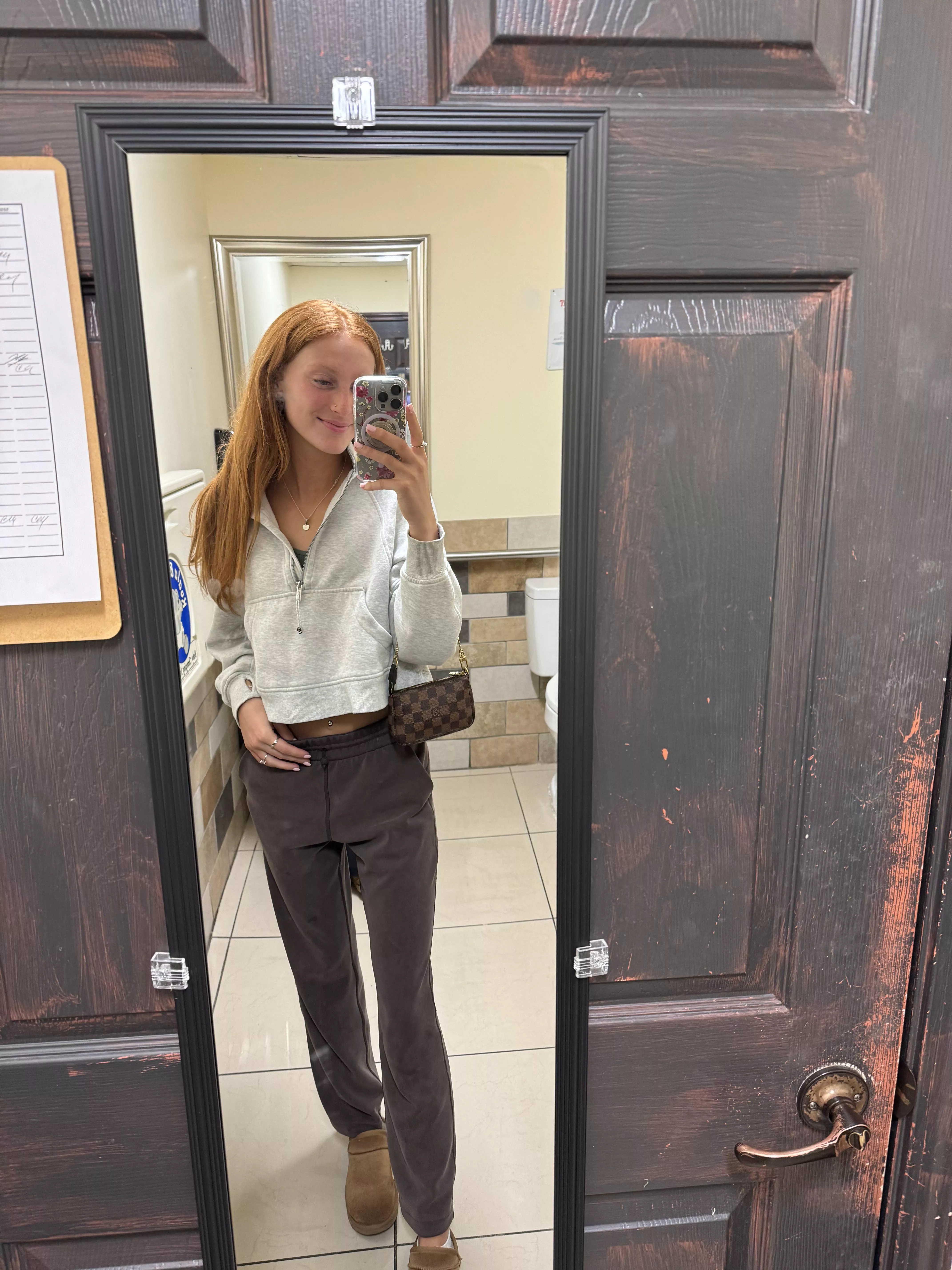 oh the things i would do to you in this bathroom posted by Lillyxoxo245