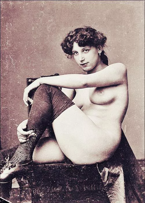 Photo by Otto Schmidt Kuntsverlag posted by Mundane-Employer-719