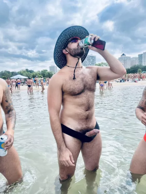 Poppin’ out by RefrigeratorPlane261