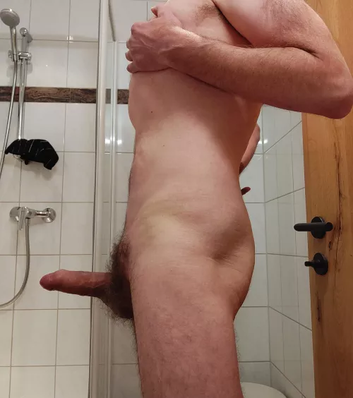 Side view by AffectionateSand7821