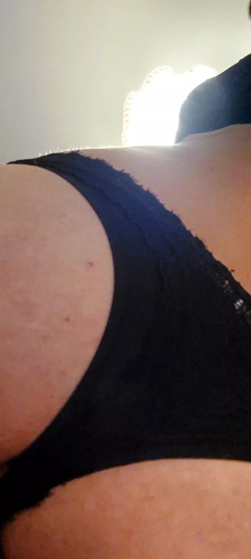 Soft Fuzz under the Light by naturalbushblondieNz