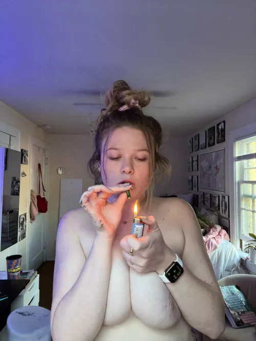 sometimes.. all you need is a chubby girl to smoke with. by ttpos