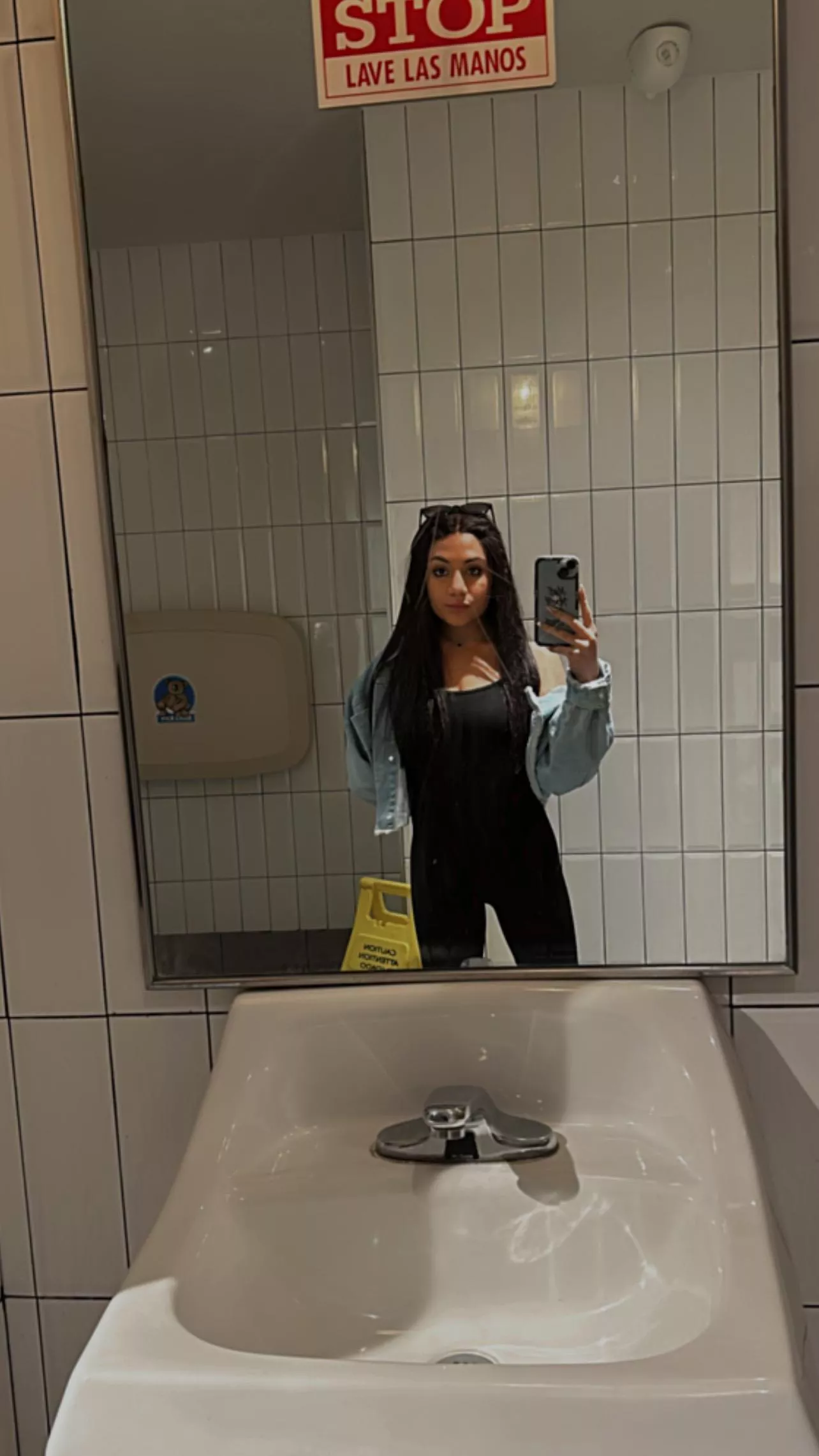 Take me on a date and we can end up here doing something unexpected. posted by PlantDelicacy