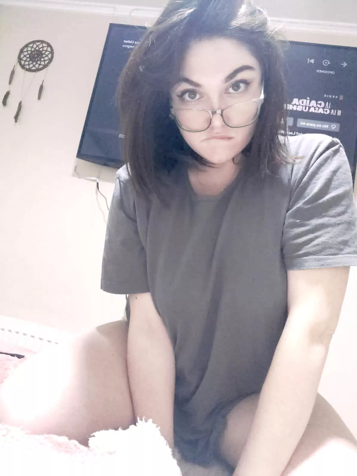 Usando su playera posted by Ryans-St