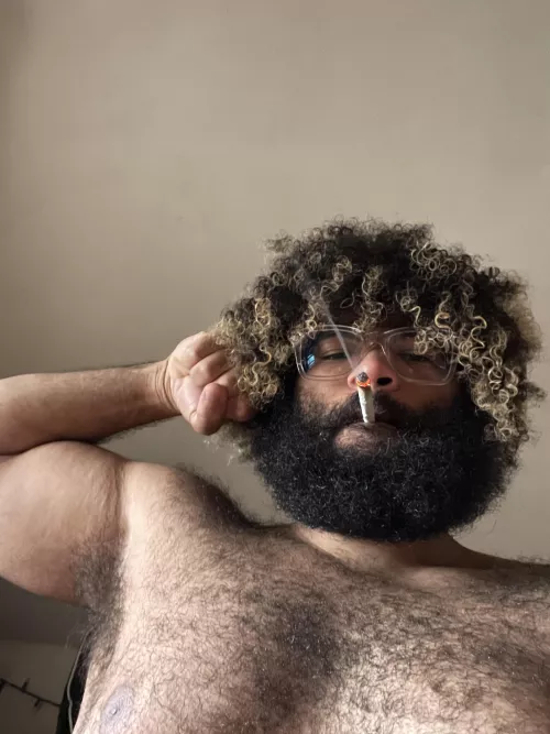 What reeks more my pits or my bud? by Chupeeeeeee