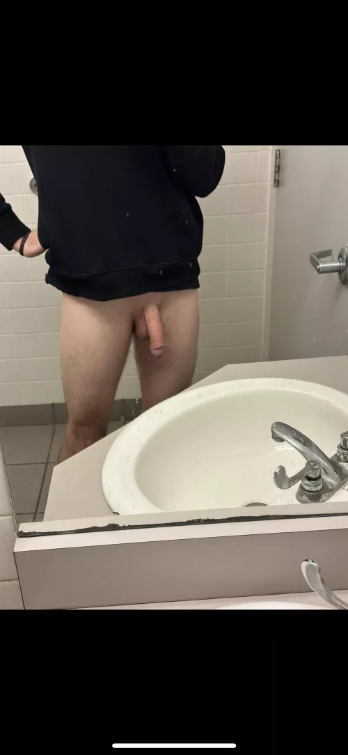 Work washroom by lankyguy420